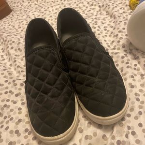 Cushionaire size 6.5 black flats